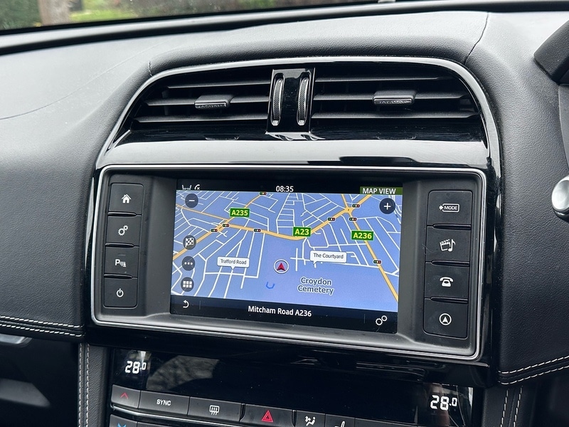 Used Jaguar F-Pace 2016 for sale - 77790201: Photo 51