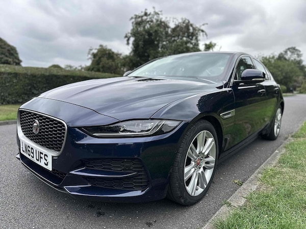 Used Jaguar XE 2019 for sale - 75452927: Photo 11