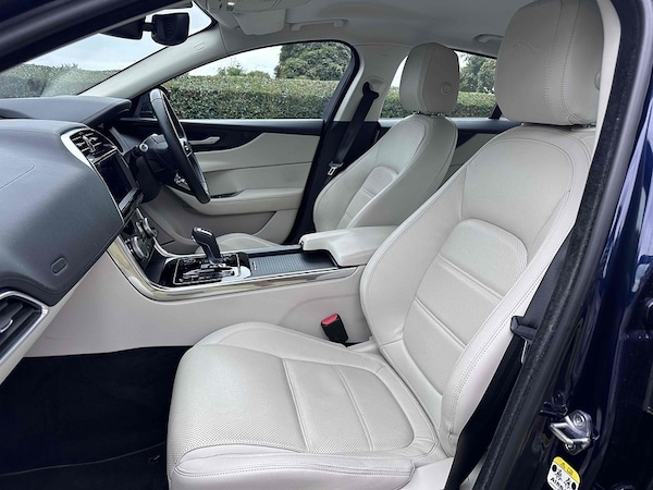 Used Jaguar XE 2019 for sale - 75452927: Photo 18