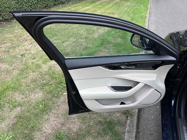Used Jaguar XE 2019 for sale - 75452927: Photo 23