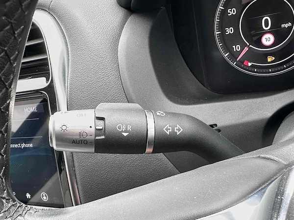 Used Jaguar XE 2019 for sale - 75452927: Photo 42
