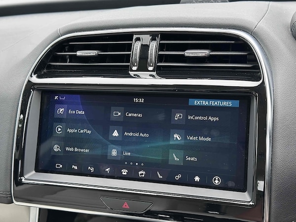 Used Jaguar XE 2019 for sale - 75452927: Photo 45