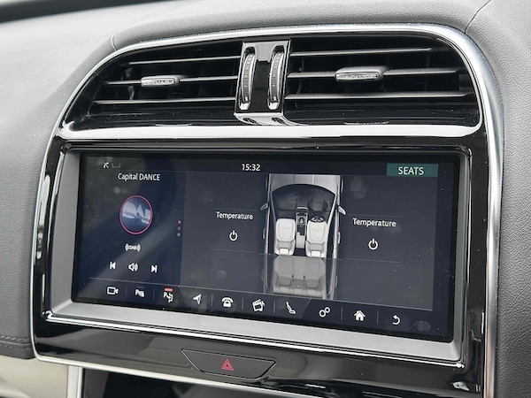 Used Jaguar XE 2019 for sale - 75452927: Photo 51