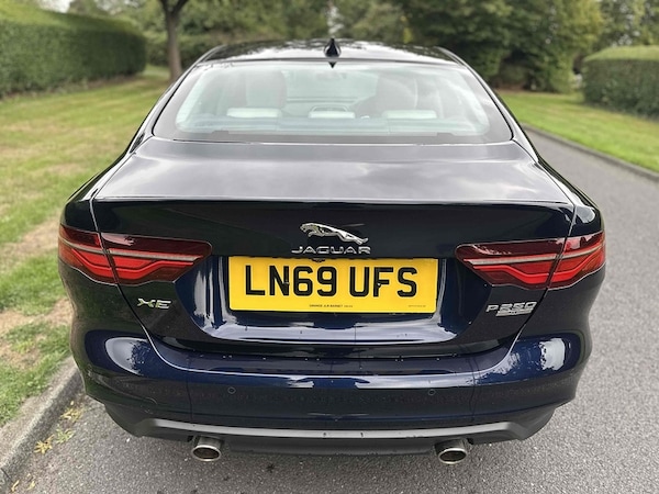 Used Jaguar XE 2019 for sale - 75452927: Photo 5