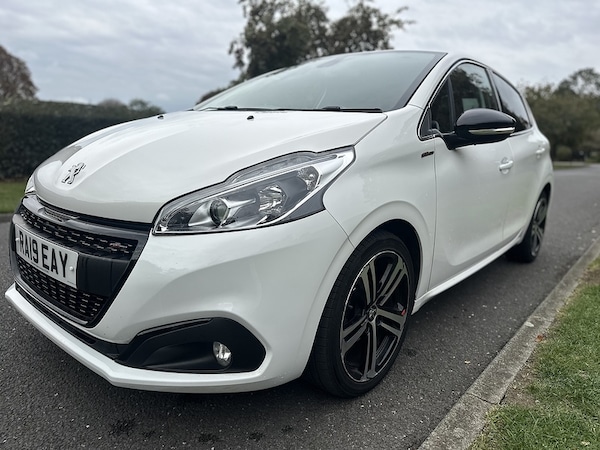 Used Peugeot 208 2019 for sale - 76141962: Photo 11