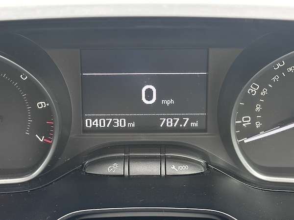 Used Peugeot 208 2019 for sale - 76141962: Photo 14
