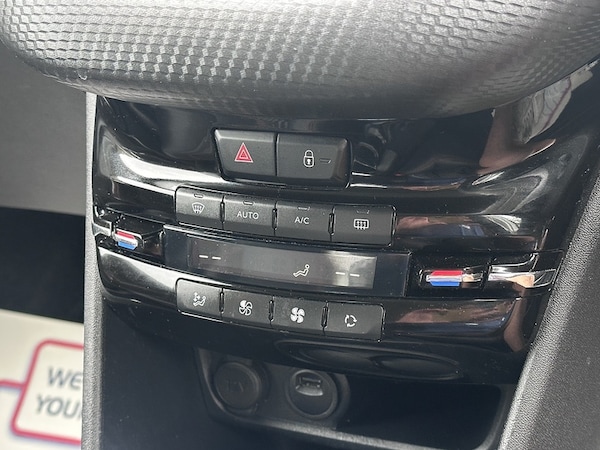 Used Peugeot 208 2019 for sale - 76141962: Photo 28