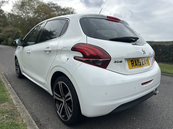 Used Peugeot 208 2019 for sale - 76141962: Photo 8