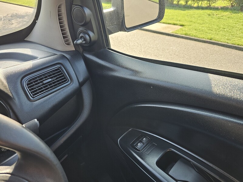 Used Vauxhall Combo 2015 for sale - 77742413: Photo 17