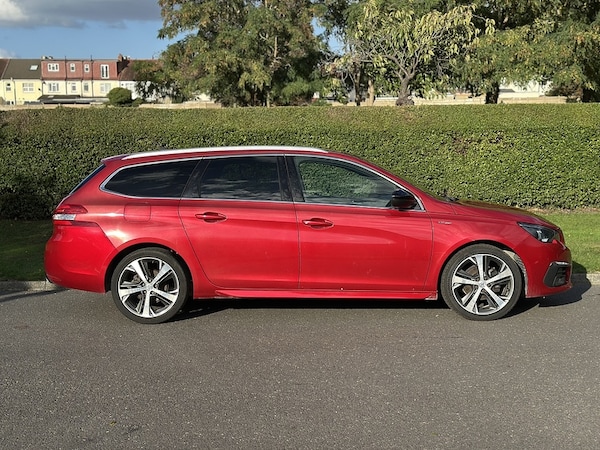Used Peugeot 308 SW 2018 for sale - 76034868: Photo 2