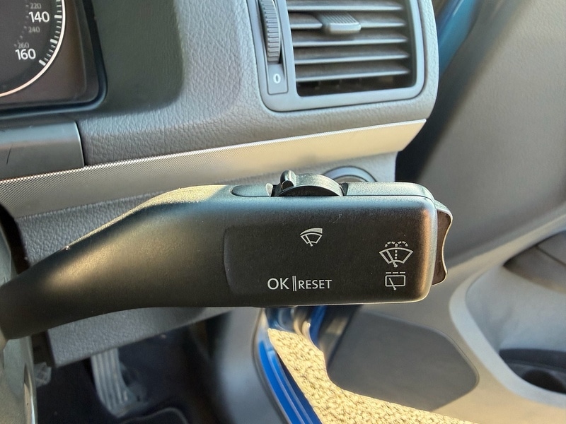 Used Volkswagen Touran 2004 for sale - 76663638: Photo 25