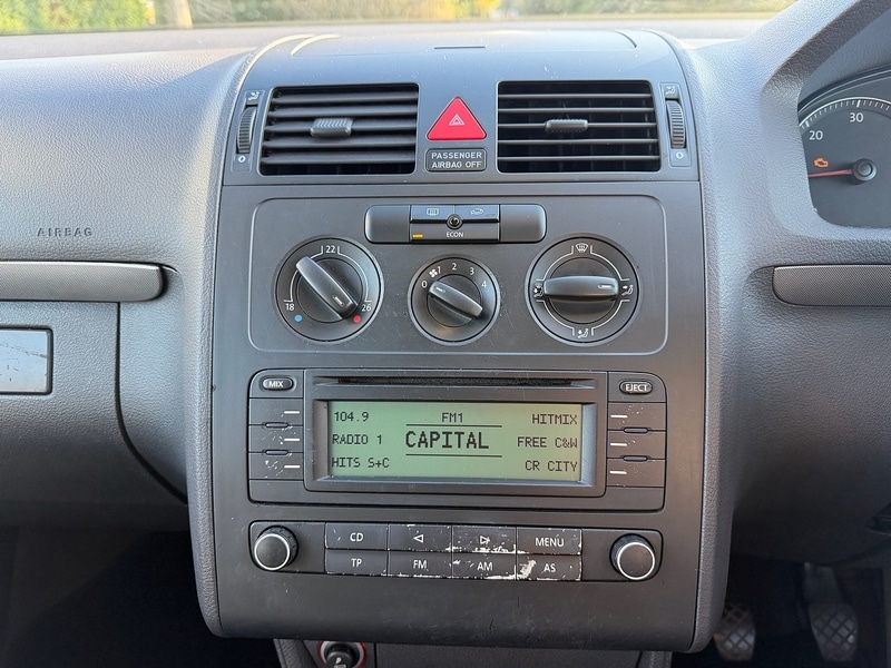 Used Volkswagen Touran 2004 for sale - 76663638: Photo 27