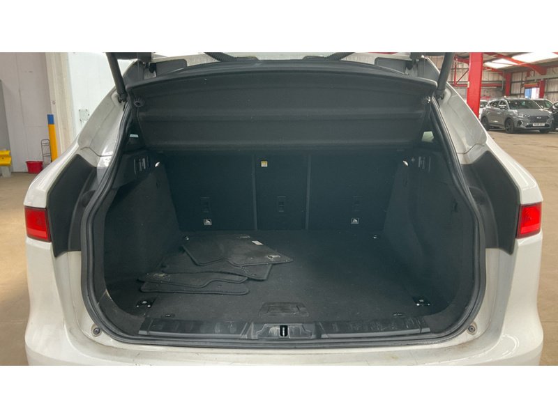 Used Jaguar F-Pace 2016 for sale - 78077251: Photo 9