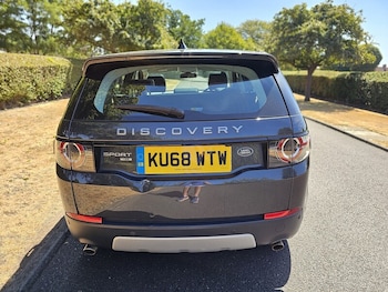Used Land Rover Discovery Sport 2018 for sale - 79470793: Photo