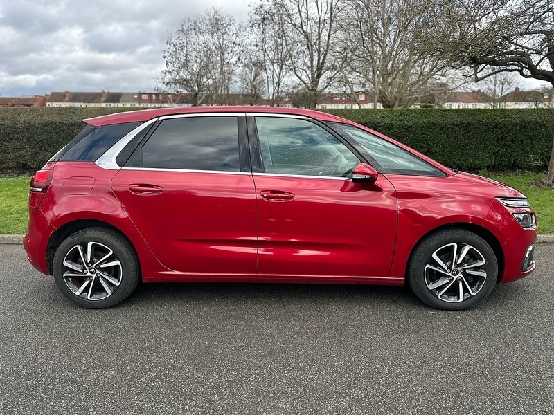Used Citroen C4 Picasso 2018 for sale - 77629990: Photo 2