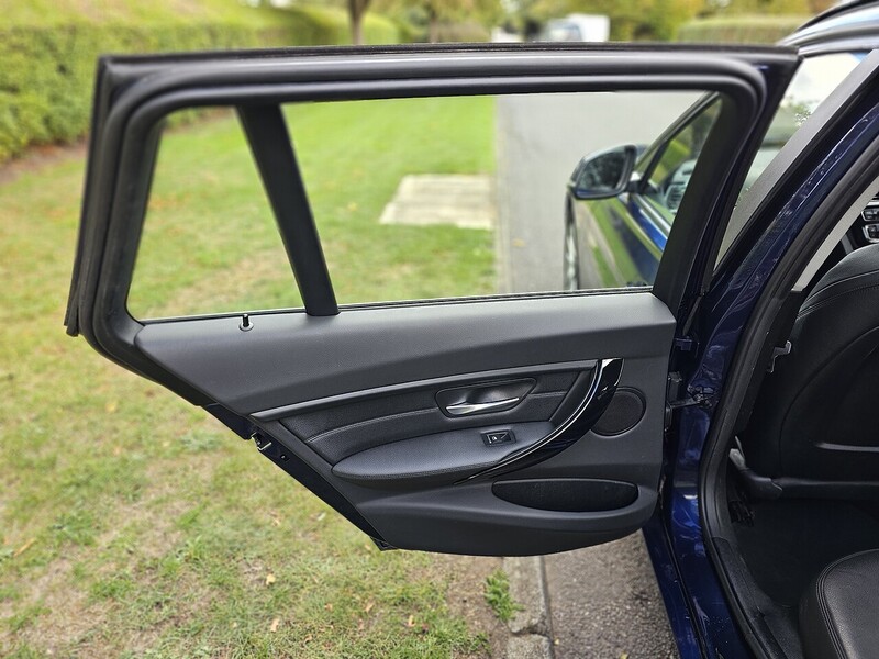 Used BMW 3 Series 2017 for sale - 76655543: Photo 45