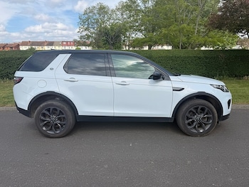 Used Land Rover Discovery Sport 2019 for sale - 79435521: Photo