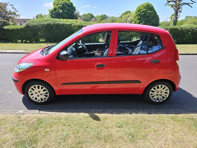 Used Hyundai i10 2011 for sale - 77609494: Photo 2