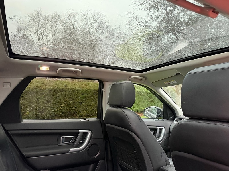 Used Land Rover Discovery Sport 2017 for sale - 77430967: Photo 24