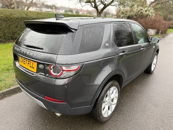Used Land Rover Discovery Sport 2017 for sale - 77430967: Photo