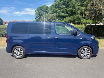Used Peugeot Traveller 2018 for sale - 79435495: Photo