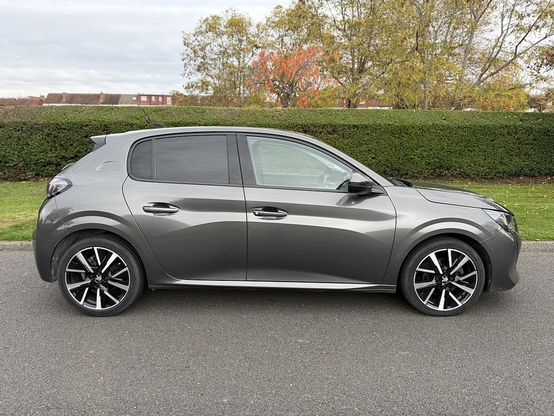 Used Peugeot 208 2020 for sale - 76496986: Photo 2