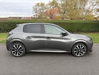 Used Peugeot 208 2020 for sale - 76496986: Photo