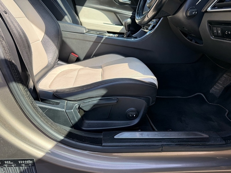 Used Jaguar XE for sale - 78145631: Photo 23