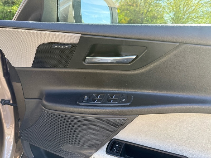 Used Jaguar XE for sale - 78145631: Photo 24