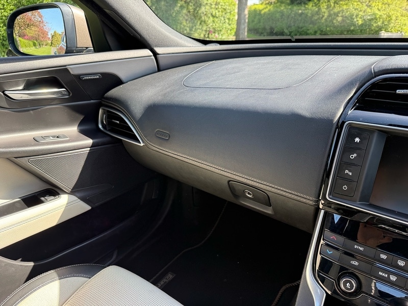 Used Jaguar XE for sale - 78145631: Photo 32