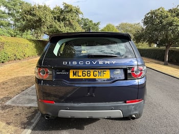 Used Land Rover Discovery Sport 2018 for sale - 79672327: Photo