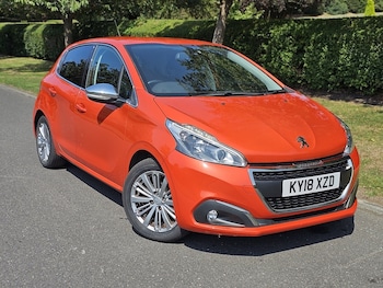 Peugeot - 208