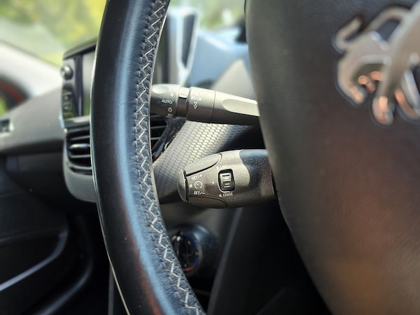 Used Peugeot 208 2018 for sale - 75542949: Photo 20
