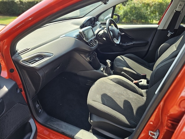 Used Peugeot 208 2018 for sale - 75542949: Photo 28