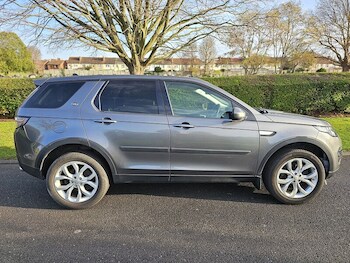 Used Land Rover Discovery Sport 2015 for sale - 78365247: Photo
