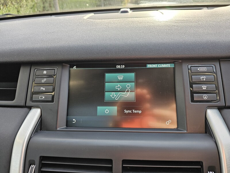 Used Land Rover Discovery Sport 2015 for sale - 76373844: Photo 14