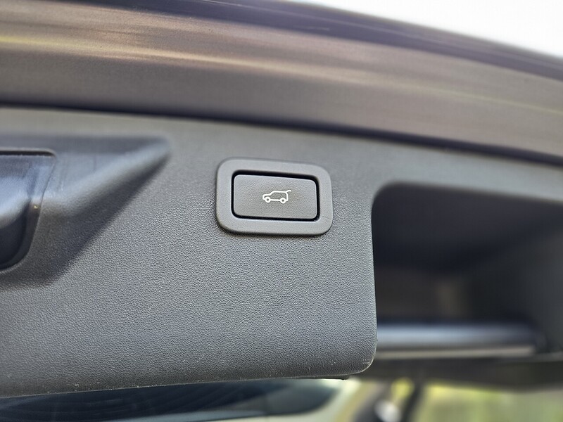 Used Land Rover Discovery Sport 2015 for sale - 76373844: Photo 49