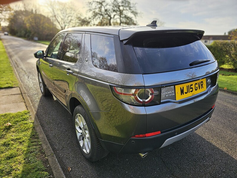 Used Land Rover Discovery Sport 2015 for sale - 76373844: Photo 6