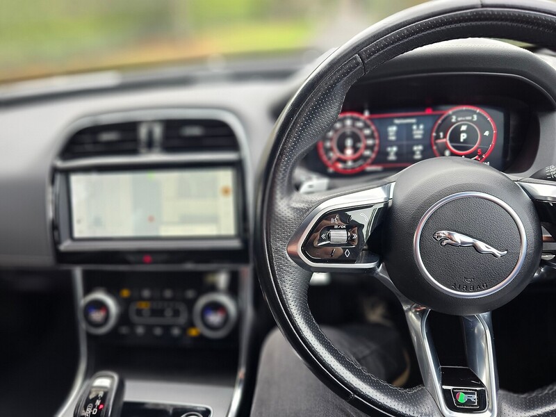 Used Jaguar XE 2021 for sale - 76357071: Photo 12