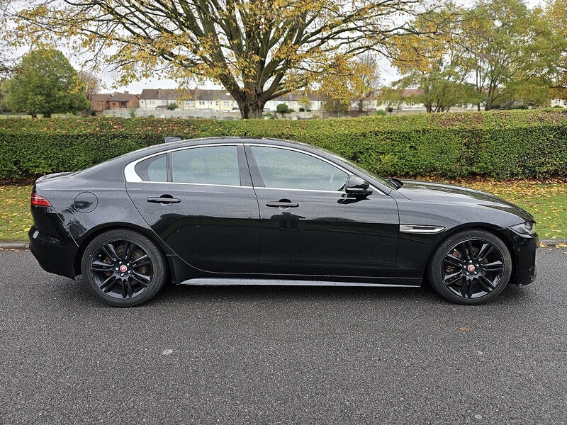 Used Jaguar XE 2021 for sale - 76357071: Photo 2