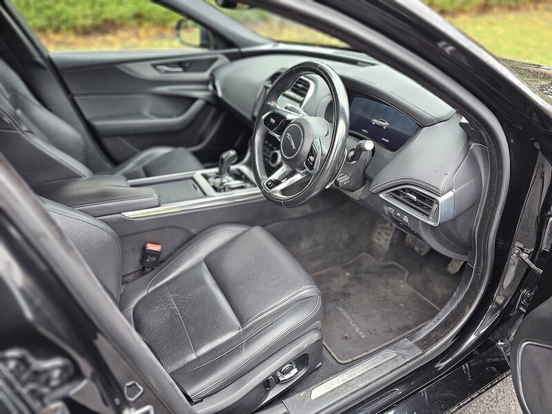 Used Jaguar XE 2021 for sale - 76357071: Photo 30