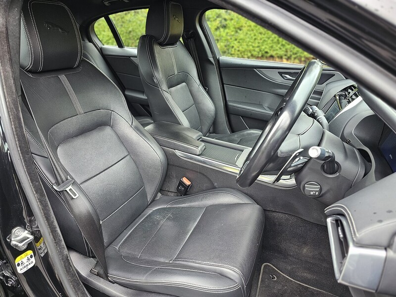 Used Jaguar XE 2021 for sale - 76357071: Photo 31