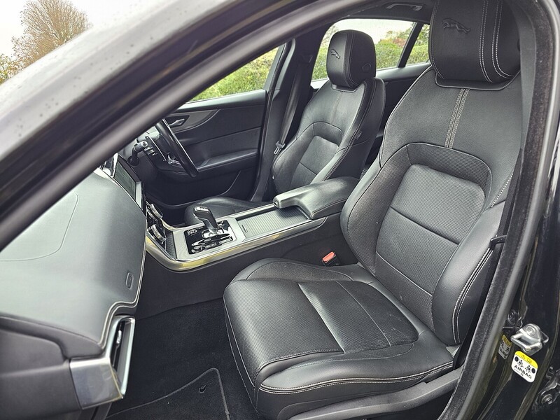 Used Jaguar XE 2021 for sale - 76357071: Photo 34