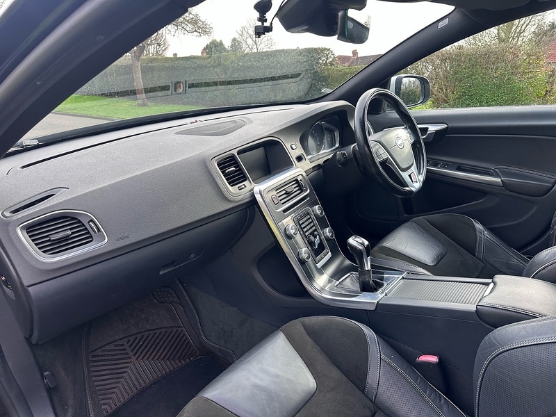 Used Volvo V60 2014 for sale - 77591432: Photo 17