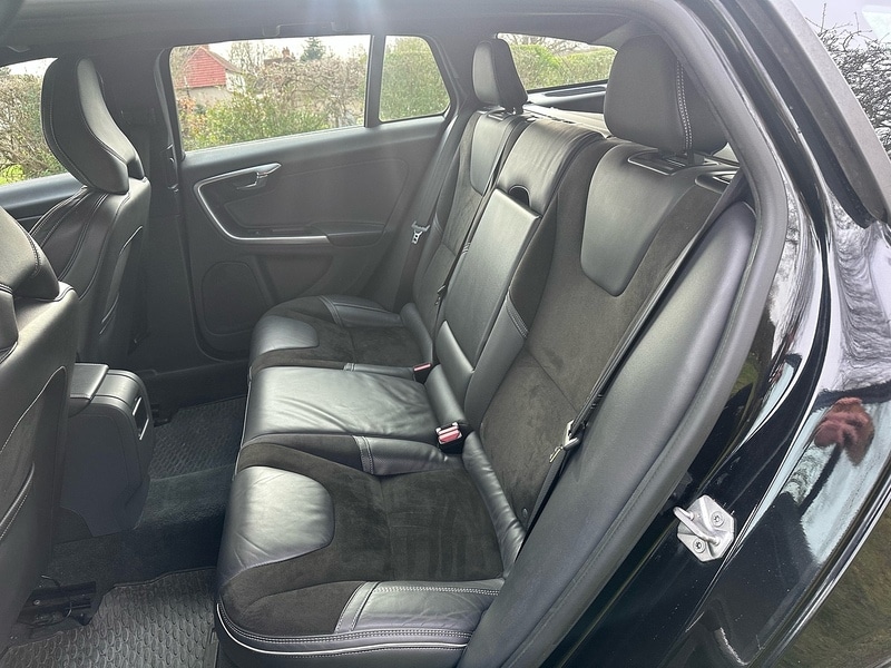 Used Volvo V60 2014 for sale - 77591432: Photo 19