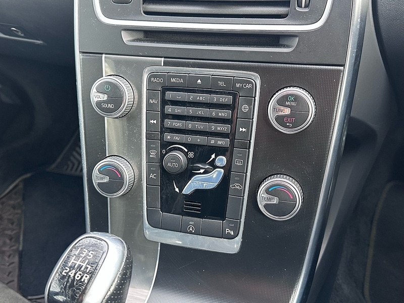 Used Volvo V60 2014 for sale - 77591432: Photo 28