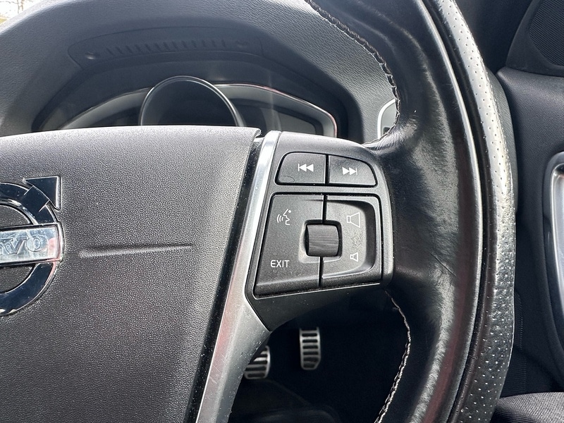 Used Volvo V60 2014 for sale - 77591432: Photo 35