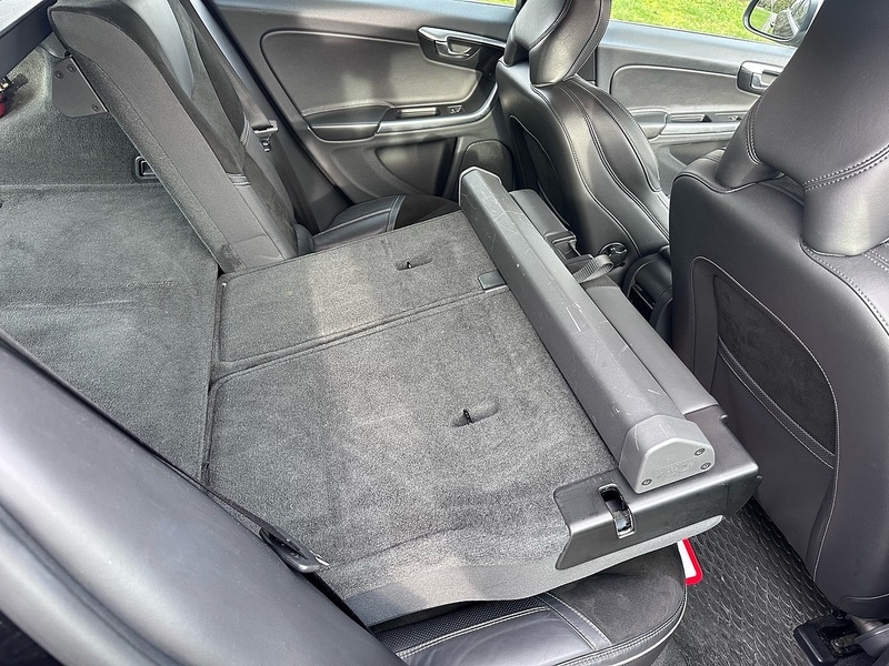 Used Volvo V60 2014 for sale - 77591432: Photo 46