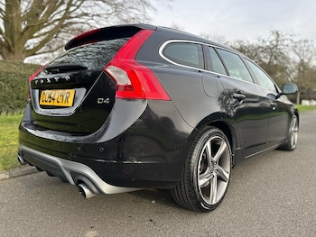 Used Volvo V60 2014 for sale - 77591432: Photo