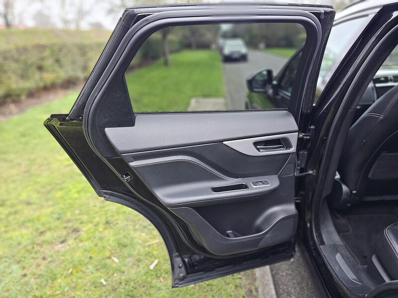 Used Jaguar F-Pace 2018 for sale - 77103275: Photo 49